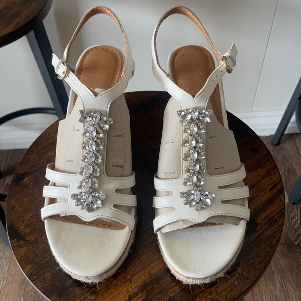 Adrienne Vittadini wedding wedges